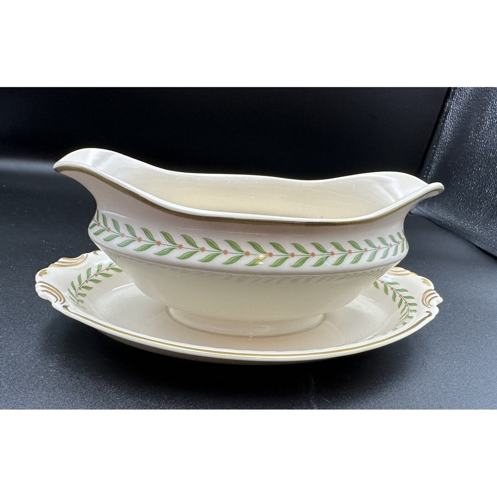 Syracuse Old Ivory Greenwood Gravy Boat with Attached Under plate